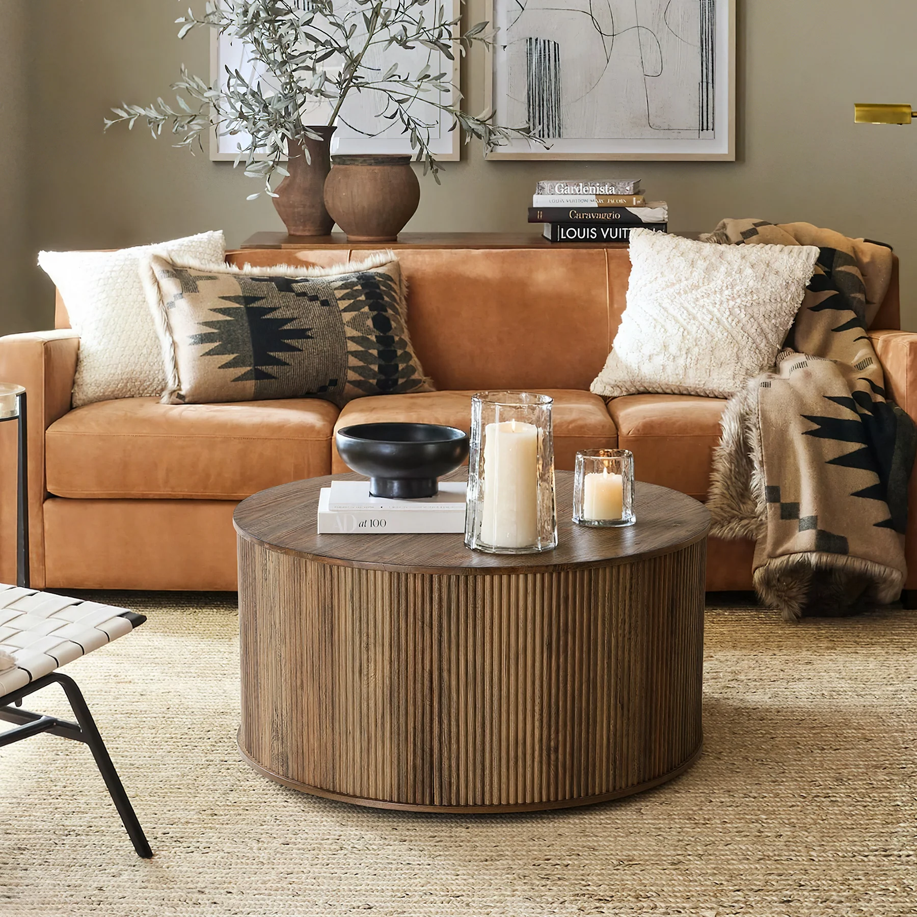 31.5" Round Coffee Table, Modern Center Table with Wooden Veneer Top - Image 4