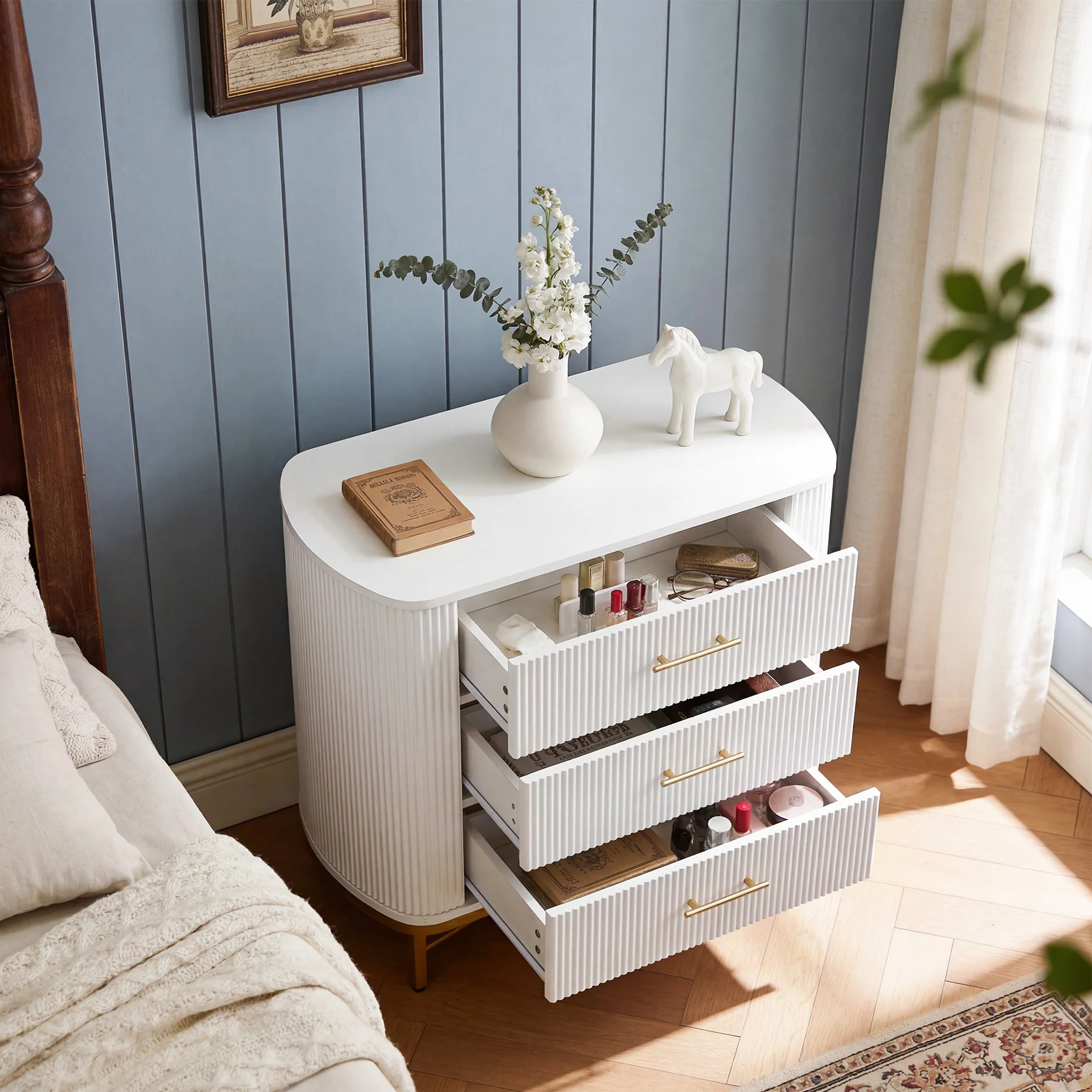 31.5” W Nightstand with 3 Drawers, Modern Bedside Table for Bedroom - Image 5
