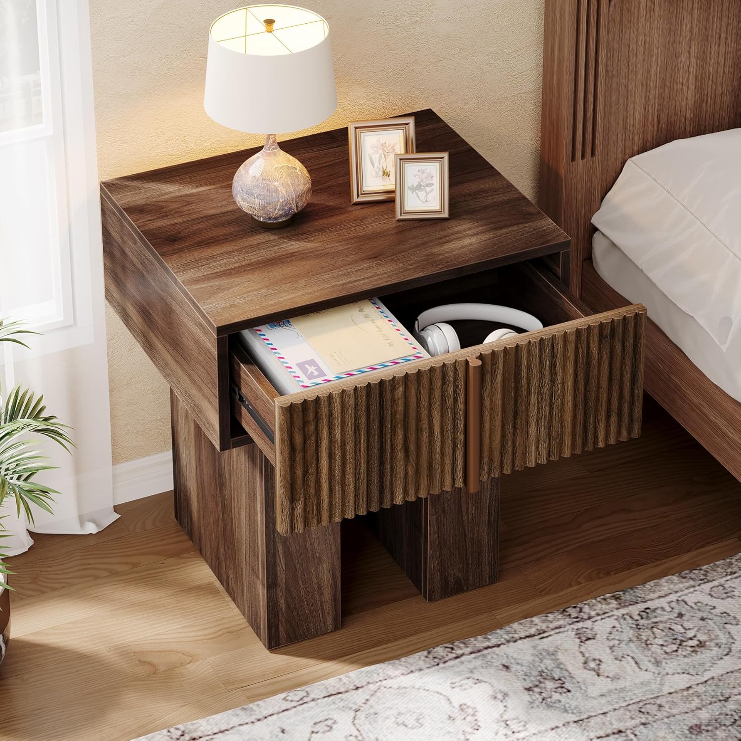 19.6" Fluted Nightstand, Wooden Bedside Table with Storage Drawer - Image 5